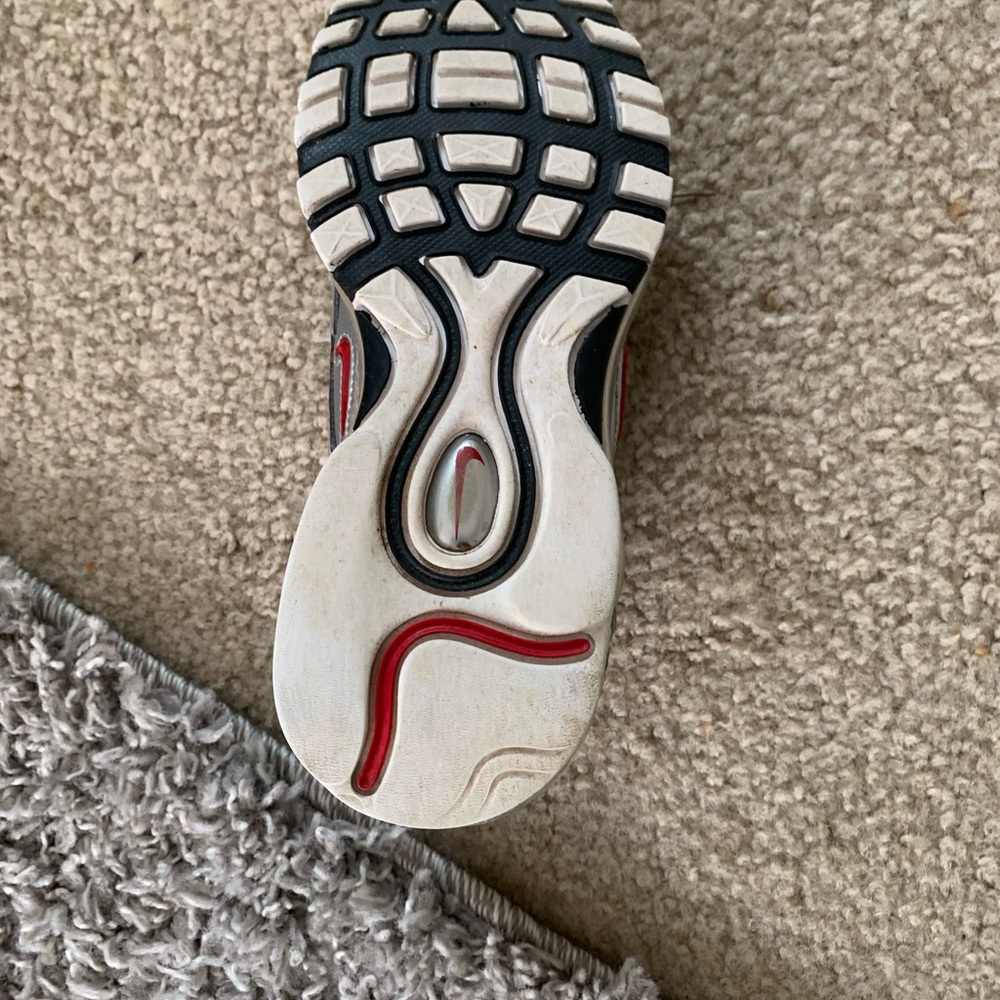 Shoes - Picture 3 of 4